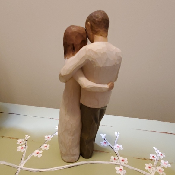 Willow Tree " Our Gift " featuring a young family - Picture 5 of 7